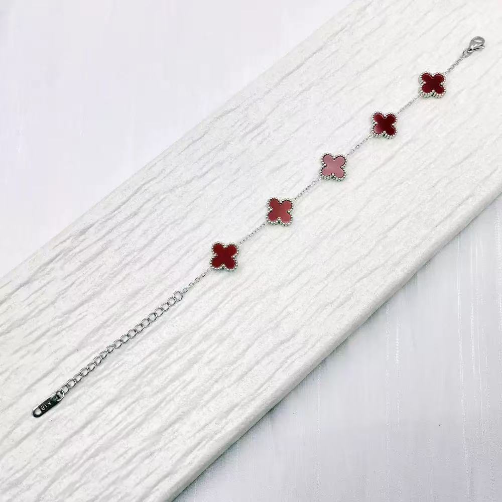 Módní náramek s řetízkem z titanové oceli ve tvaru jetele, luxusní dárek ke Valentýnu a ke Dni matek