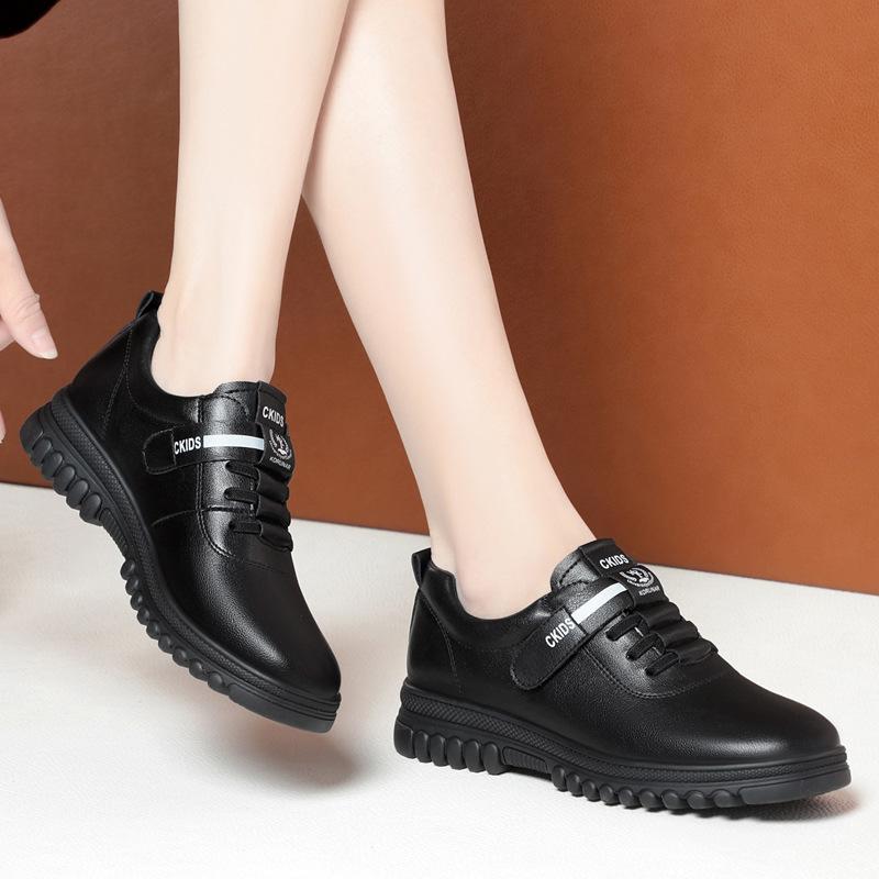 Fashion Spring New Women Fashion Casual Shoes Comfortable Mothers Popular Low Heeled Famous Brand Leather Shoes Luxury Goods Women Shoe
