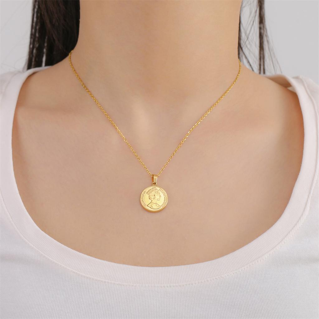 Double Sided Elizabeth Pendant Necklace Stainless Steel Charm Round Lettering Necklaces Women Girl Fashion Jewelry Gifts