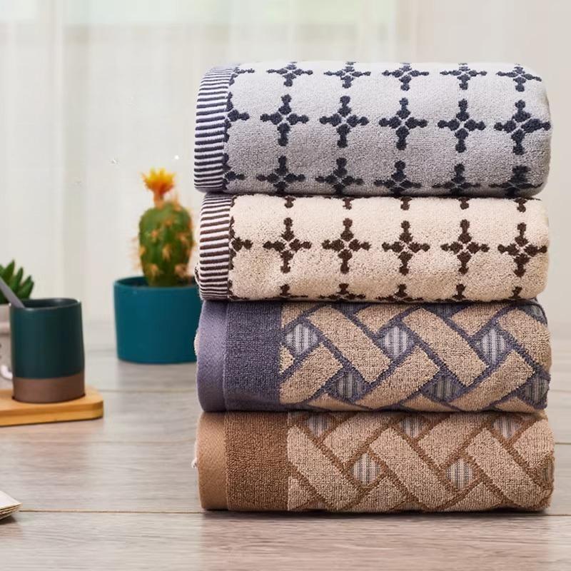 100% Cotton Bath Towel 70 X 140cm, Water-absorbing and Quick-dry Jacquard Pattern Bath Towel, Soft Breathable A-Class Towel,1pc