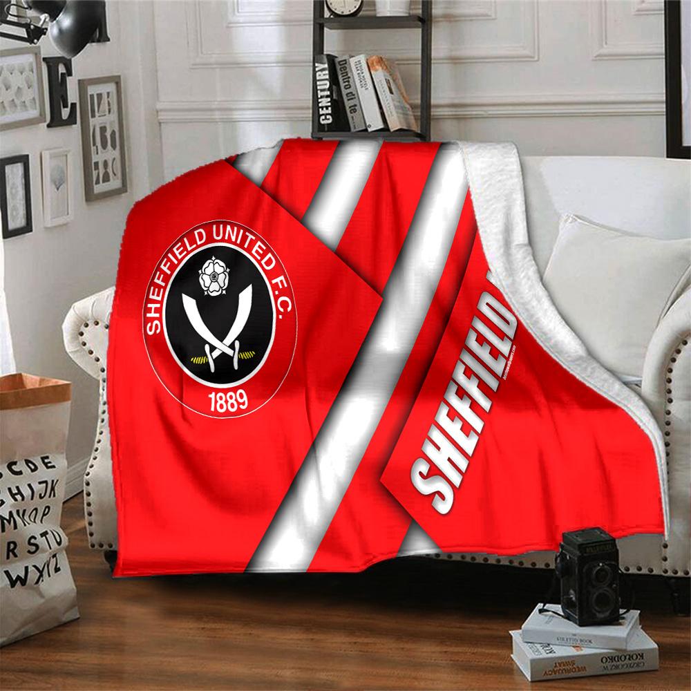 Sheffield Team Crest Flannel Blanket, Soft Polyester, Modern Design, All-Season for Camping, Travel, Gifts for holidays or birthdays