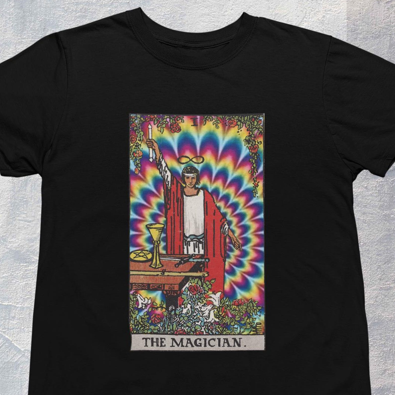 The Magician Tarot Card T shirt / Aesthetic / Gothic / Cool / Hype / tumblr t shirt, vintage t shirt , 90s t shirt / Magician Tarot T shirt S