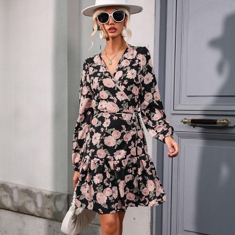 Apron skirt women's clothing, new floral long-sleeved v-neck dress.