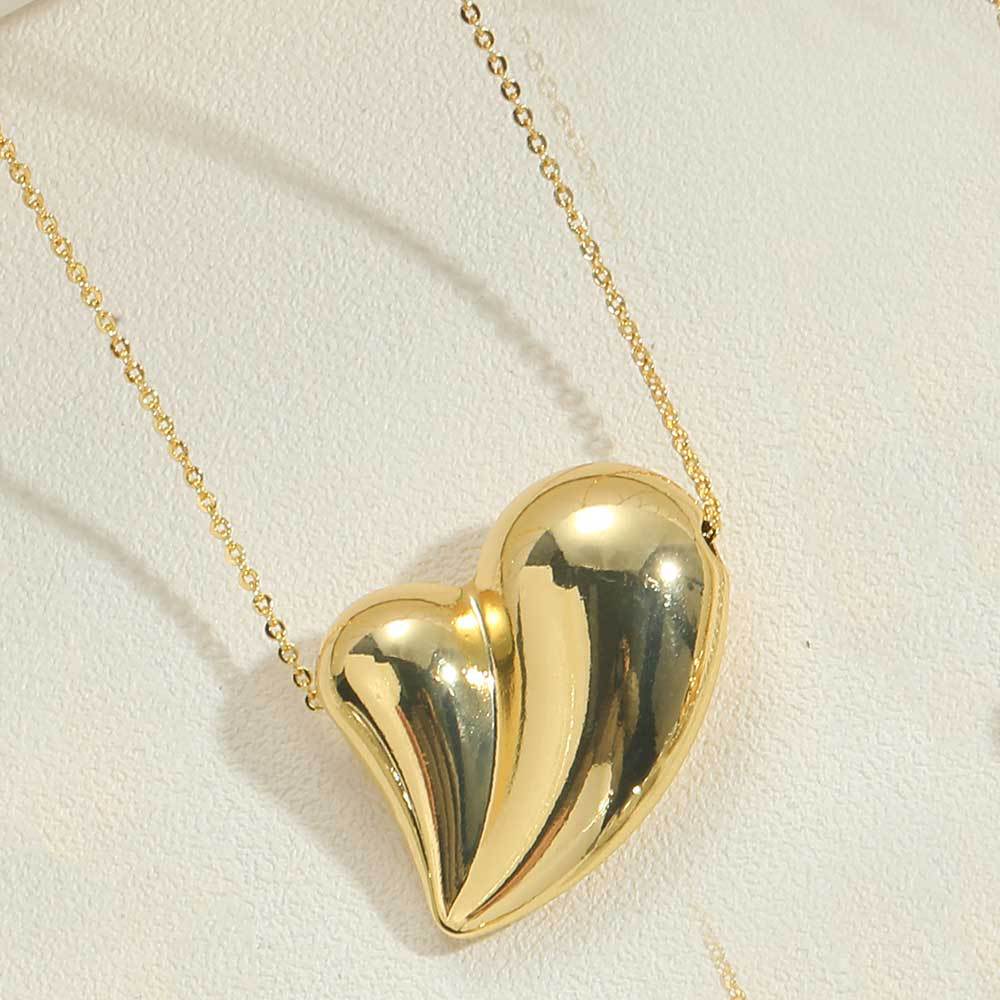 2025 New Fashion Women Geometric Elegant 14K Real Gold Heart Pendant Clavicle Chain Necklace Women Simple Luxury Necklace Jewerl