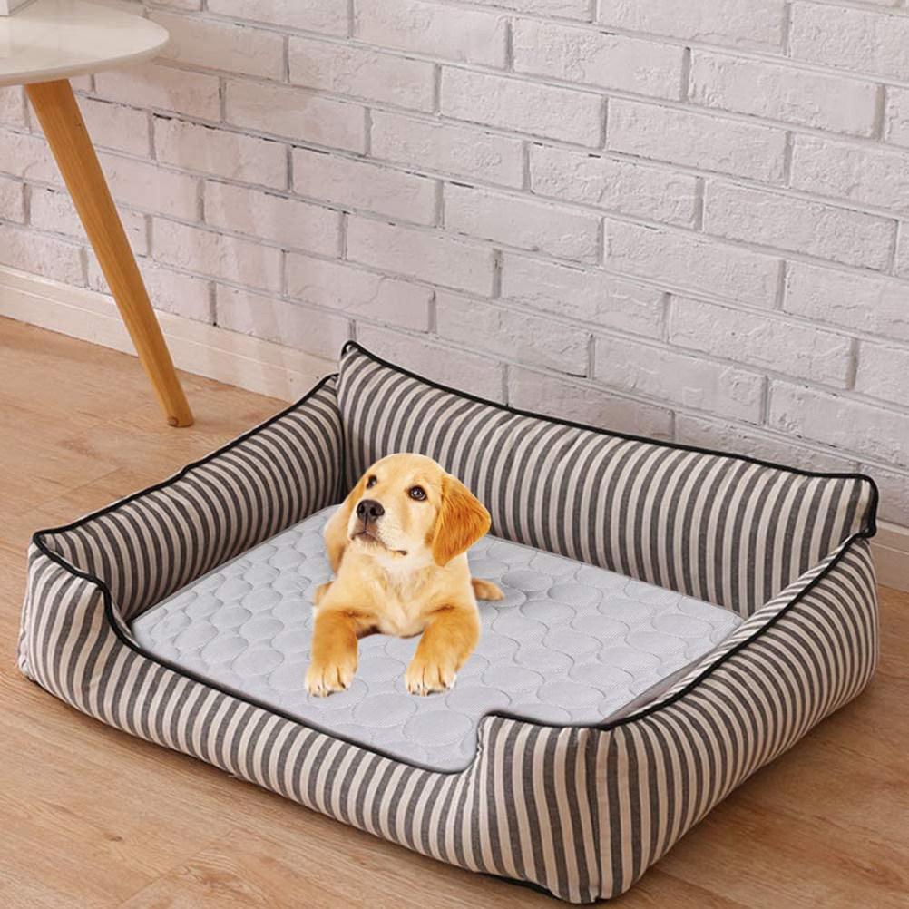 Summer Pet Cooling Pad for Dogs Cats Thickened Waterproof Breathable Lightweight Ice Mat Heat Dissipation Sleeping Cushion Gray