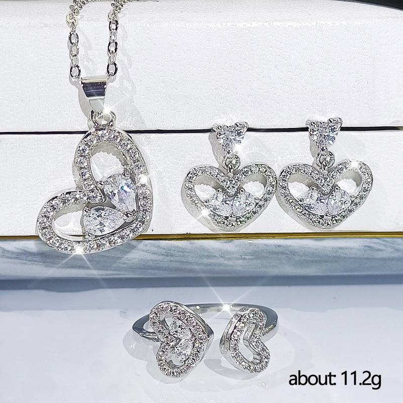 Peach Heart Diamond Love Necklace Set, Three-Piece Set Of Versatile Heart Stud Earrings.