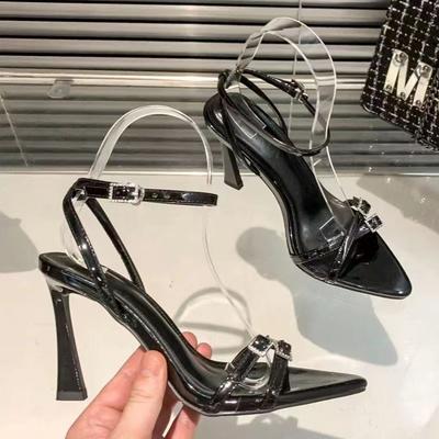 2025 nouvel été décoration ceinture française sortie super fée super doux sens élevé mot avec sandales à talons hauts femmes