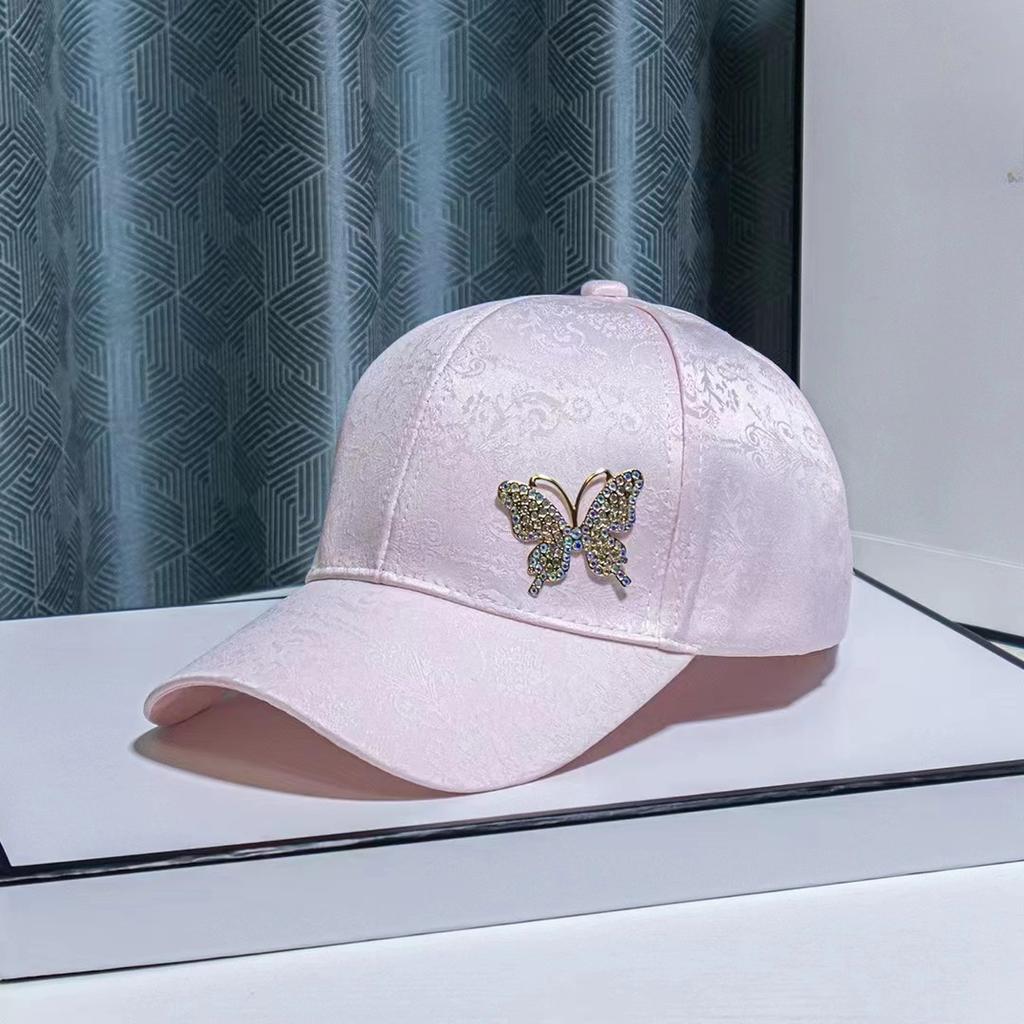 Casquette de baseball élégante en polyester pour femme, légère et ajustée, avec motif papillon en strass et imprimé dentelle, pour la Saint-Valentin, avec fermeture à pression.