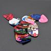 50 Stück/Set Bunte Celluloid-Gitarrenplektren 0,7 mm Gitarrenplektren für Ukulele Bass