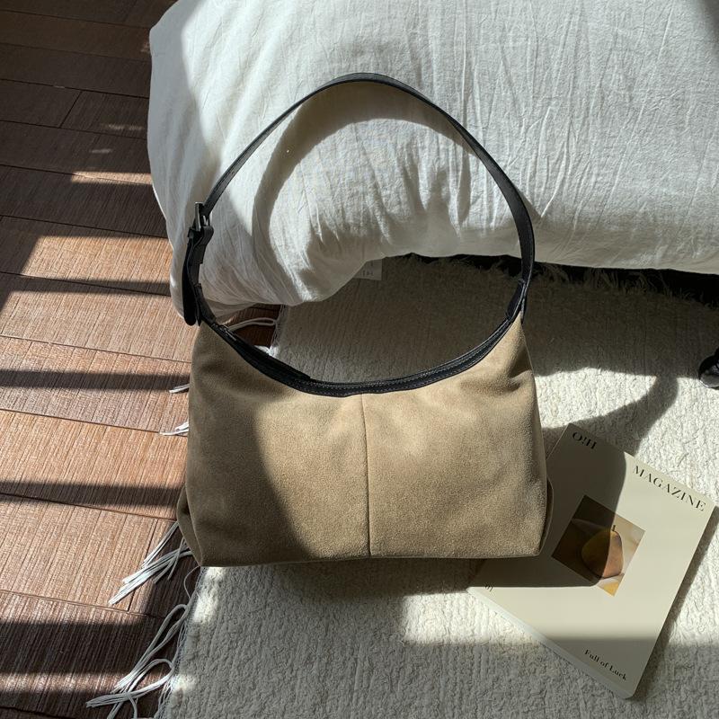 Foreign Style Fashion Suede Exquisite Versatile High Temperament Single Shoulder Portable Simple 2025 Autumn Women's Armpit Bag