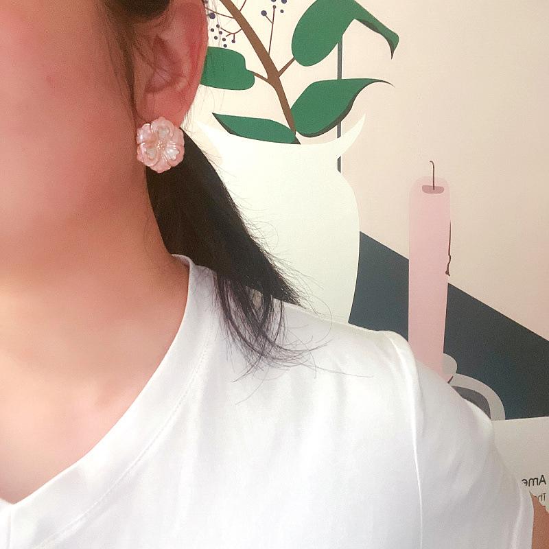 Retro French Light Luxury Enamel Flower Silver Stud Earrings