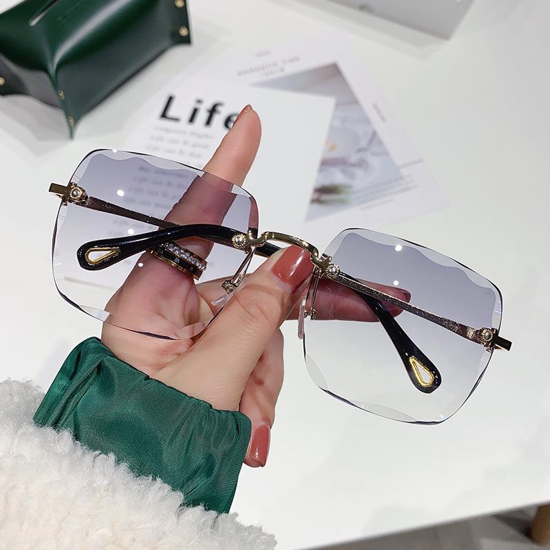 

Women s Frameless Square Cut-Edge Fashion Sunglasses for Travel & Driving Sunglasses with Box 004