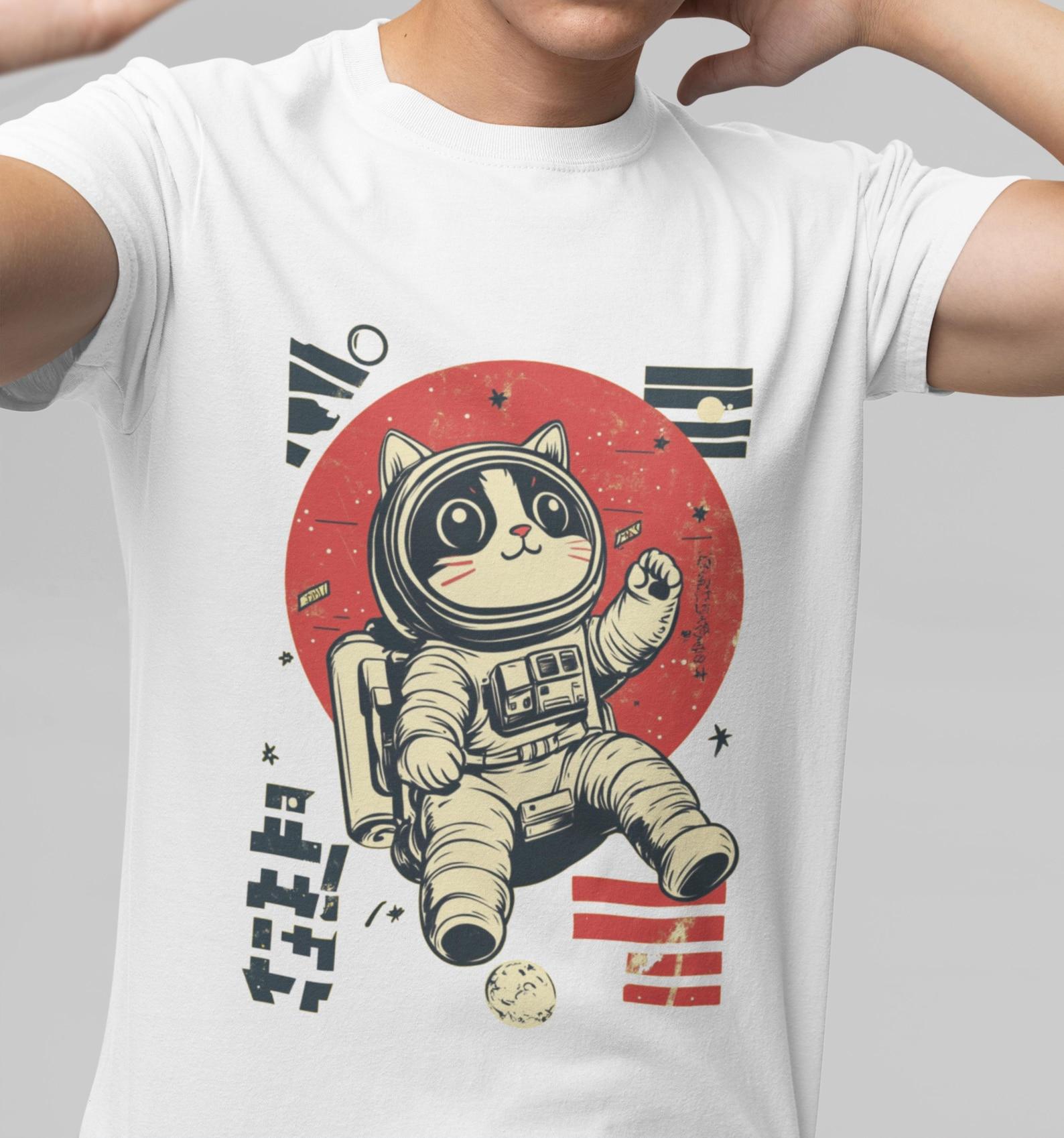 Astronaut Cat T-Shirt: Fun Space-Themed Graphic Tee M