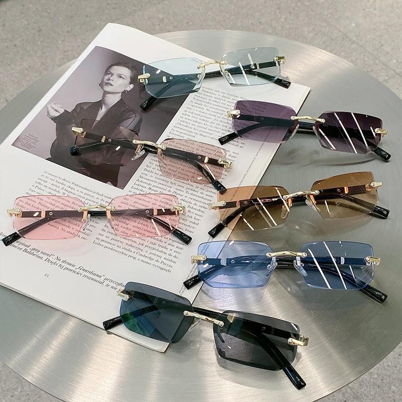 

7PCS Sunglesses for Women Fashion Rimless Beach Gradient Sungl Fashion Eyewear UV400 Eyegles