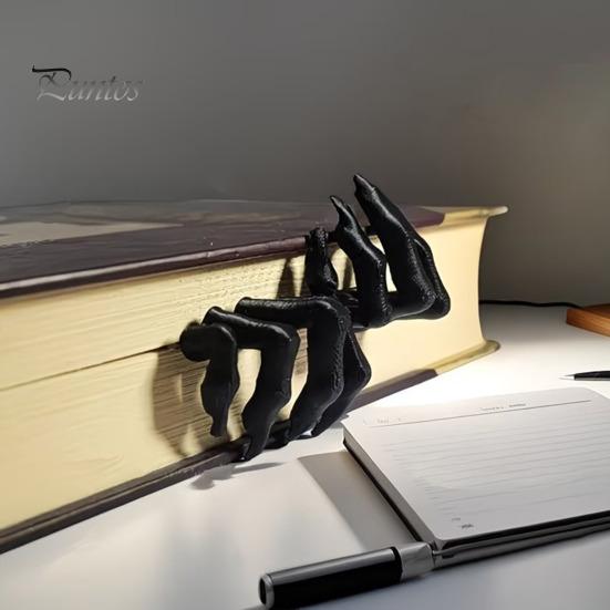 Horror Theme Bookmark Gothic Creepy Demon Claw Bookmark, 3D Printed Scary Halloween Gift Idea Hand for Book Lovers, Bookshelf Decor