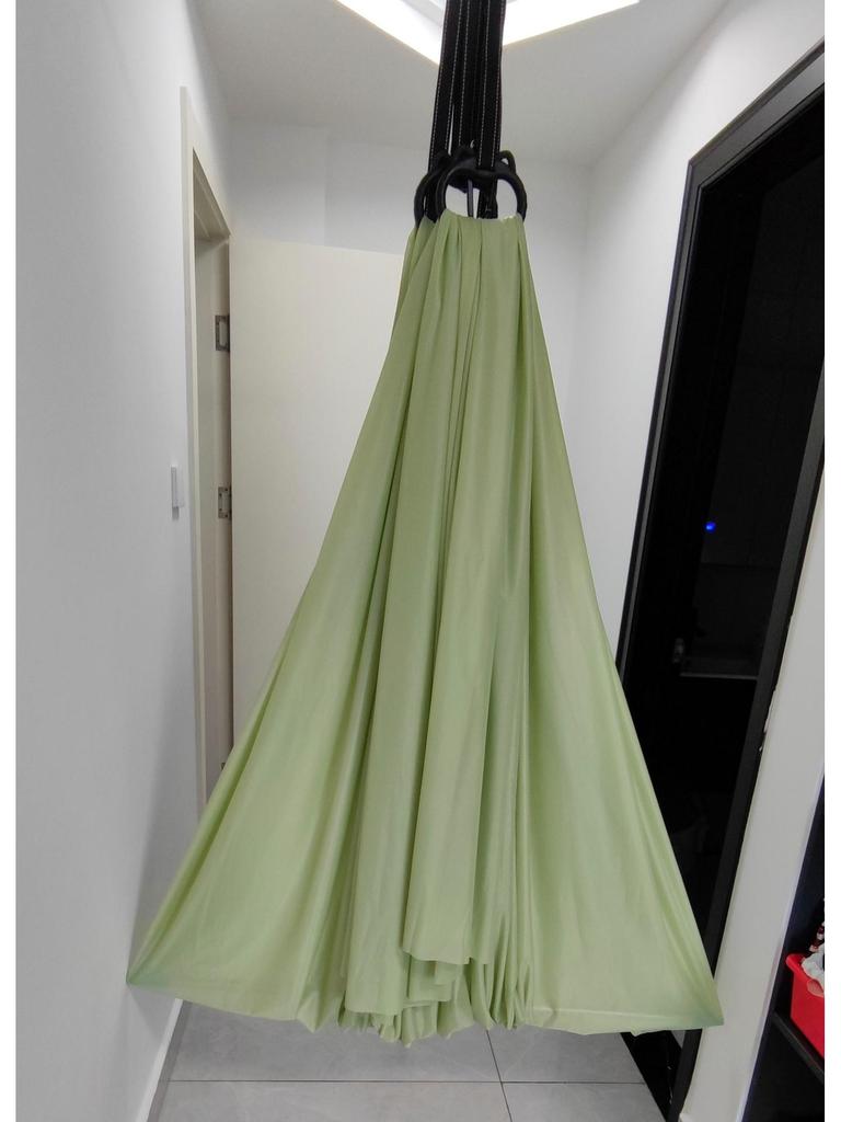 2.8x5m Anti-Gravity Aerial Yoga Swing Hammock - Thickened Fabric & Elastic for Aerial Yoga