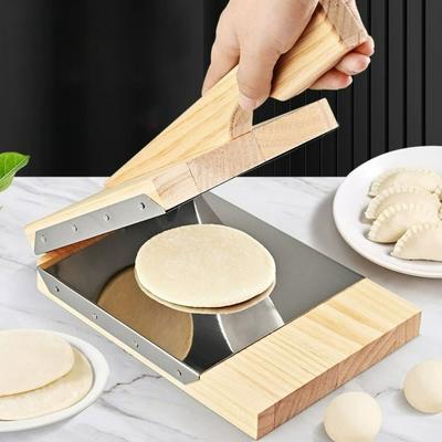 Ręczny Drewniany Kwadratowy Tłok do Tortilli Nieprzywierająca Odporna na Pleśń Praska do Skórek Pierogowych Ergonomiczny Uchwyt Uszczelka ze Stali Nierdzewnej