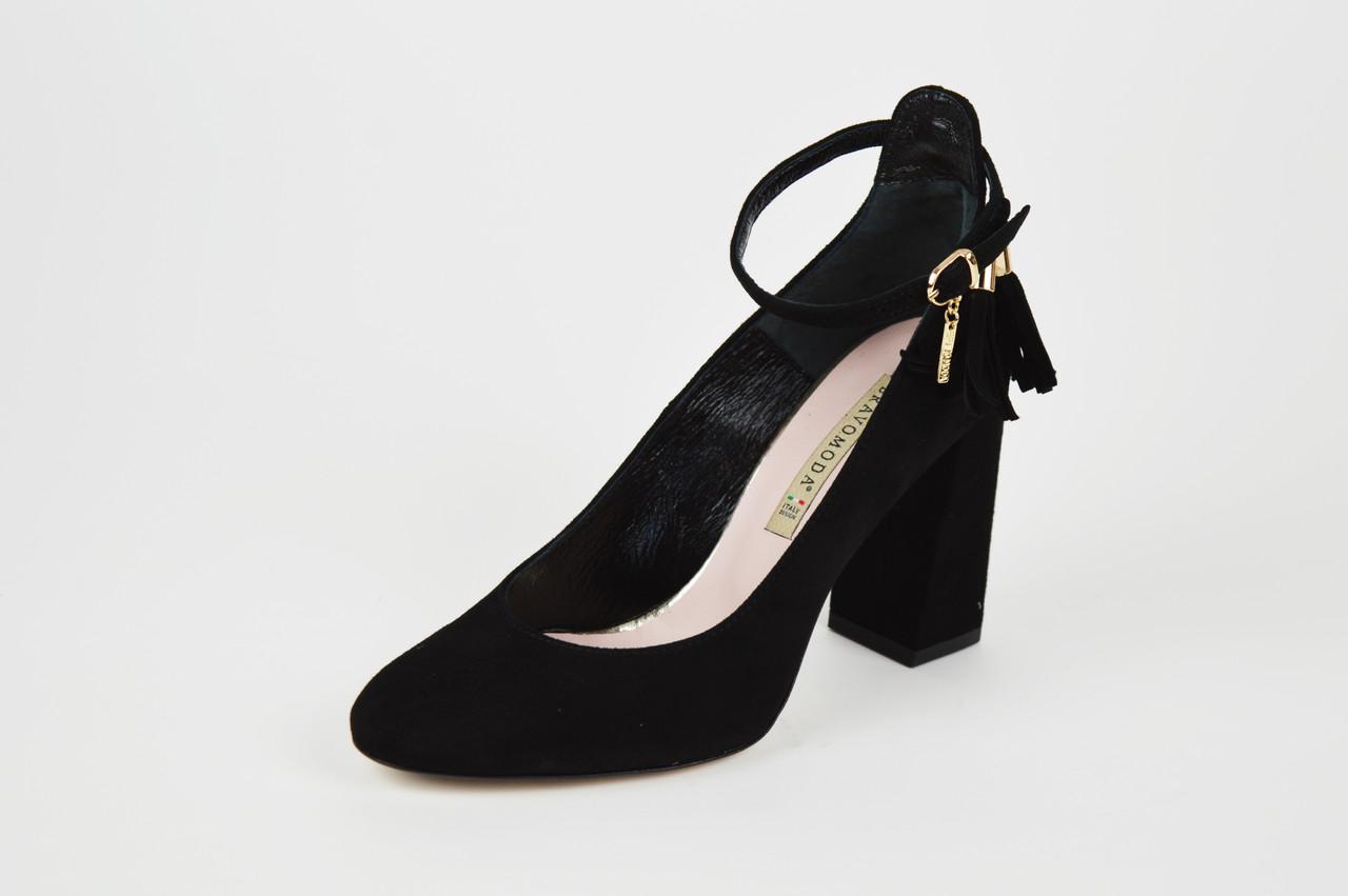 

Човники з квадратним каблуком Bravo Moda 1673 36 Чорні замша 40 чорний