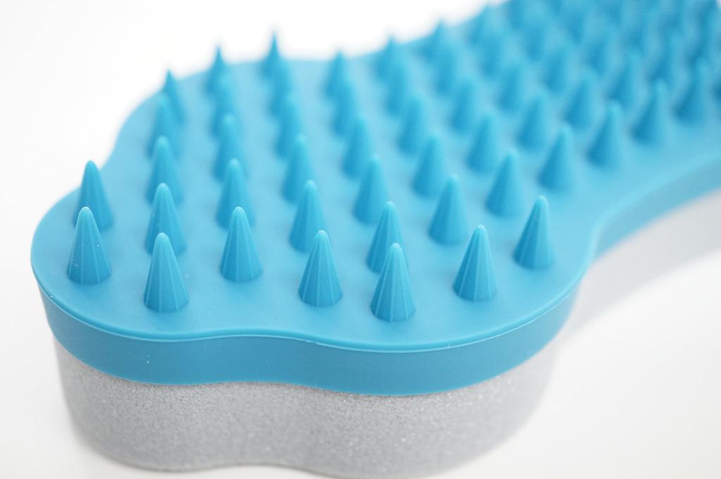 Hario Glutte Hartbürste für Hunde, Waschbar, zum Bürsten, Massieren und Reinigen, Waschbar, Blau