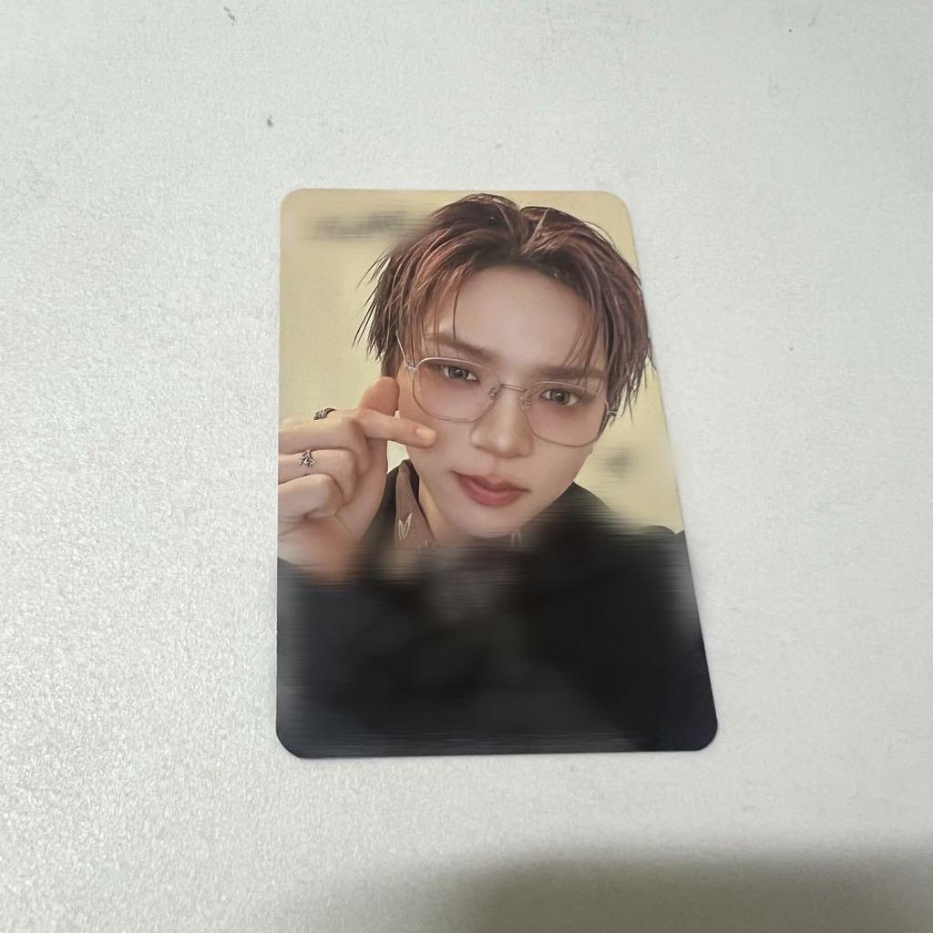 [USED] NouerA Hyun Jun autographed graffiti trading card