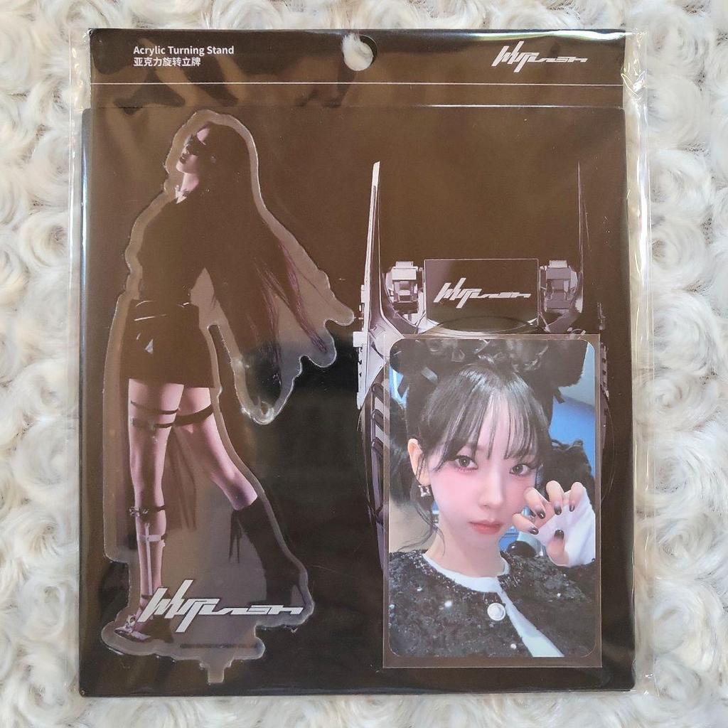 Used aespa Karina Whiplash Axta Trading Card New Unopened Unused