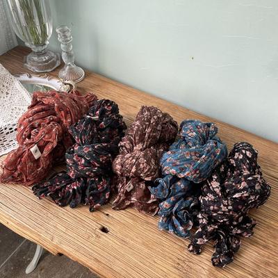 Accessoires – Sjaals en hoofddoeken