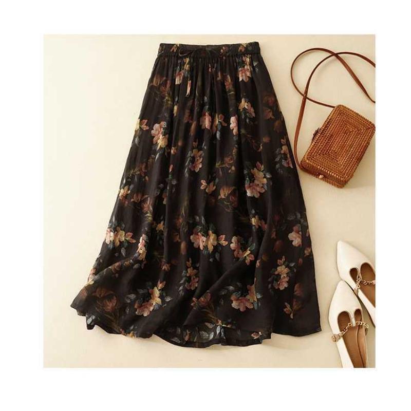 Floral Vintage Big Hem Airy Flowing Plus Lined Half-body Skirt