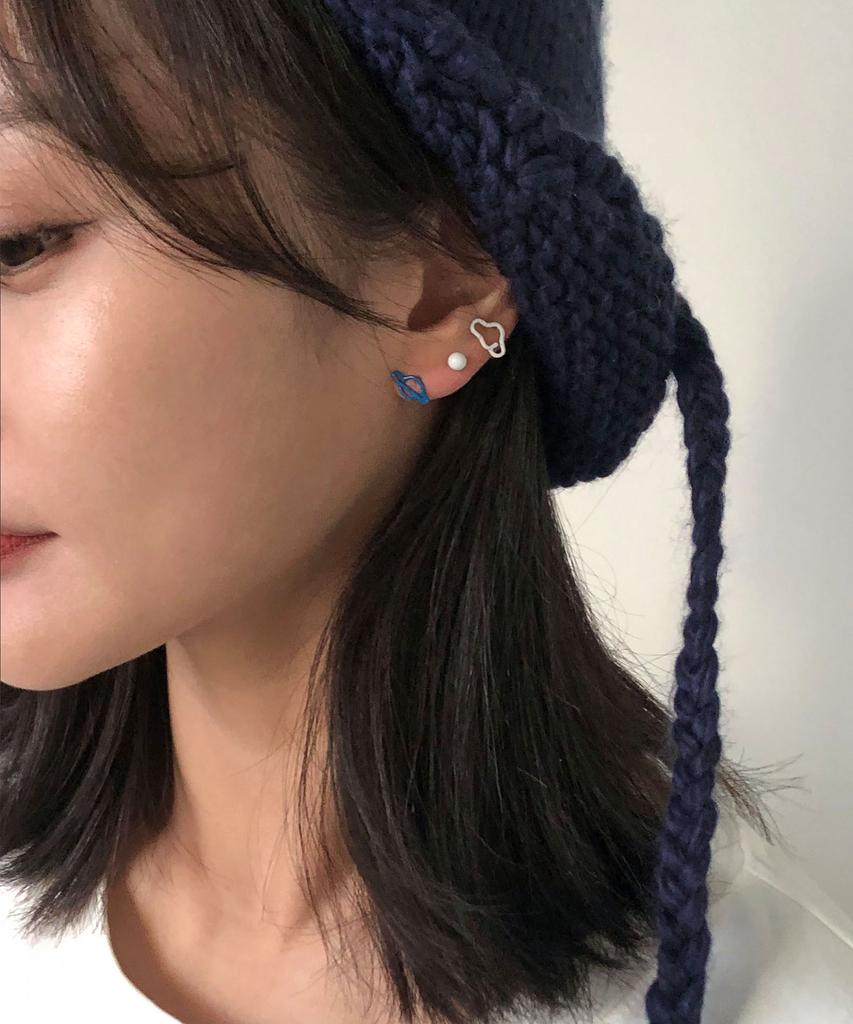It Doesn'T Matter Pastel Doodle Piercing (White)