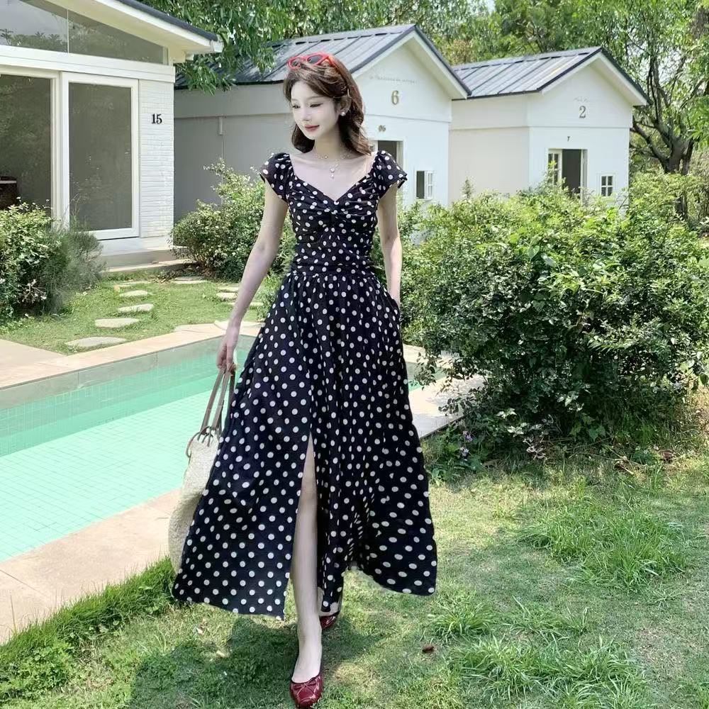 Korean sweet high-end polka dot dress for women's summer new pleated waist and thin temperament long skirt