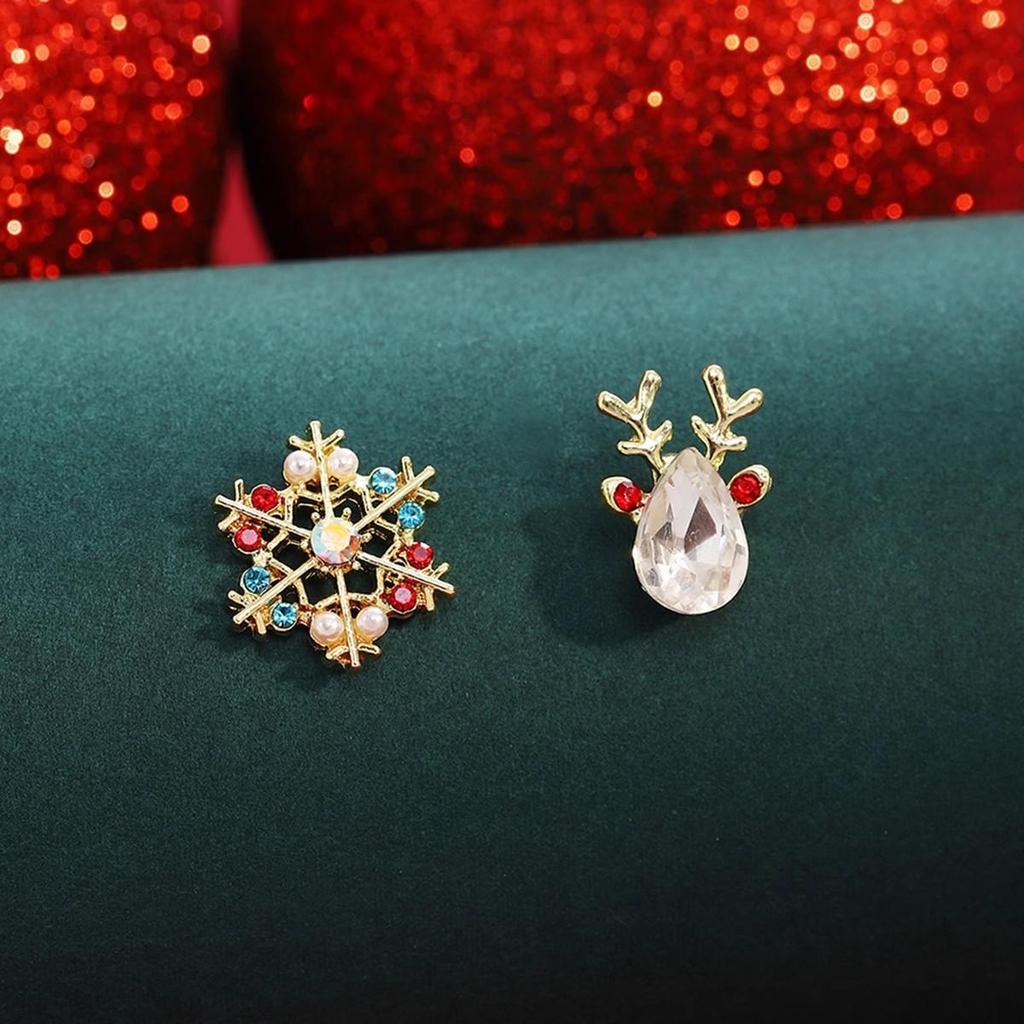 Rhinestone Reindeer & Snowflake Earrings: Christmas Series, Stylish Design, Versatile New Edition for Women