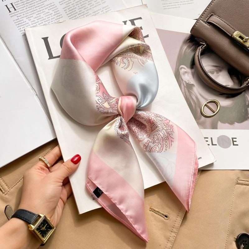 Zhang Ruonan silk scarf women's spring and summer new fashion retro accessories scarf neck high-end small square scarf