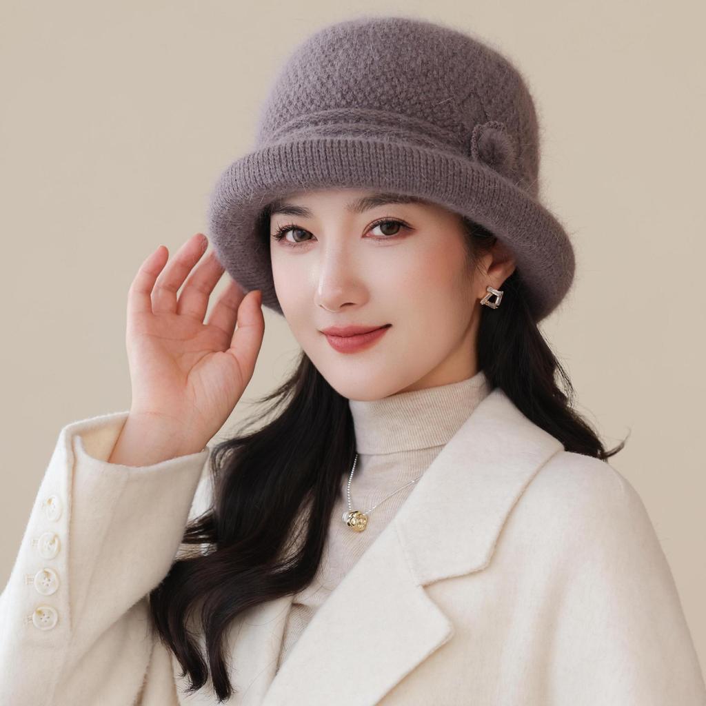 Korean Version of Autumn and Winter Middle Aged and Elderly Mothers' Hats Thickened Warmth and Windproof Cold Weather Knitted Hats