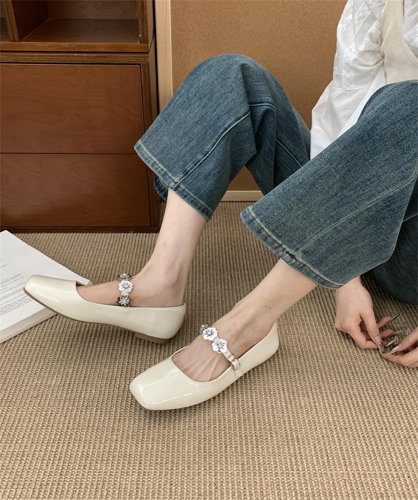 ~ British Patent Leather Versatile Mary Jane Shoes One-word Buckle Light Mouth Square Head Single Shoes Thick Heel Small Leather Shoes