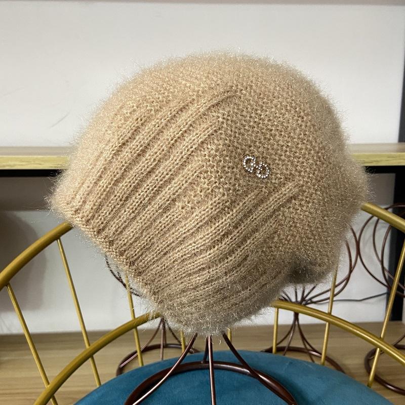 Women's Winter Hats, Girls' Warm Thick Hats, Outdoor Headwear, Knitted Hats, New Elastic Striped Women's Daily Hats with Straps