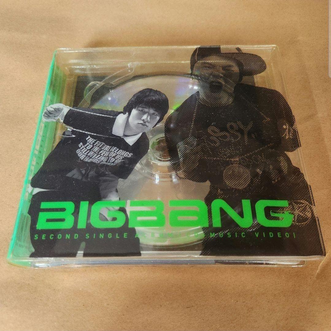 

[USED] BIGBANG SECOND SINGLE Korean Edition Album Yongbae Taeyang