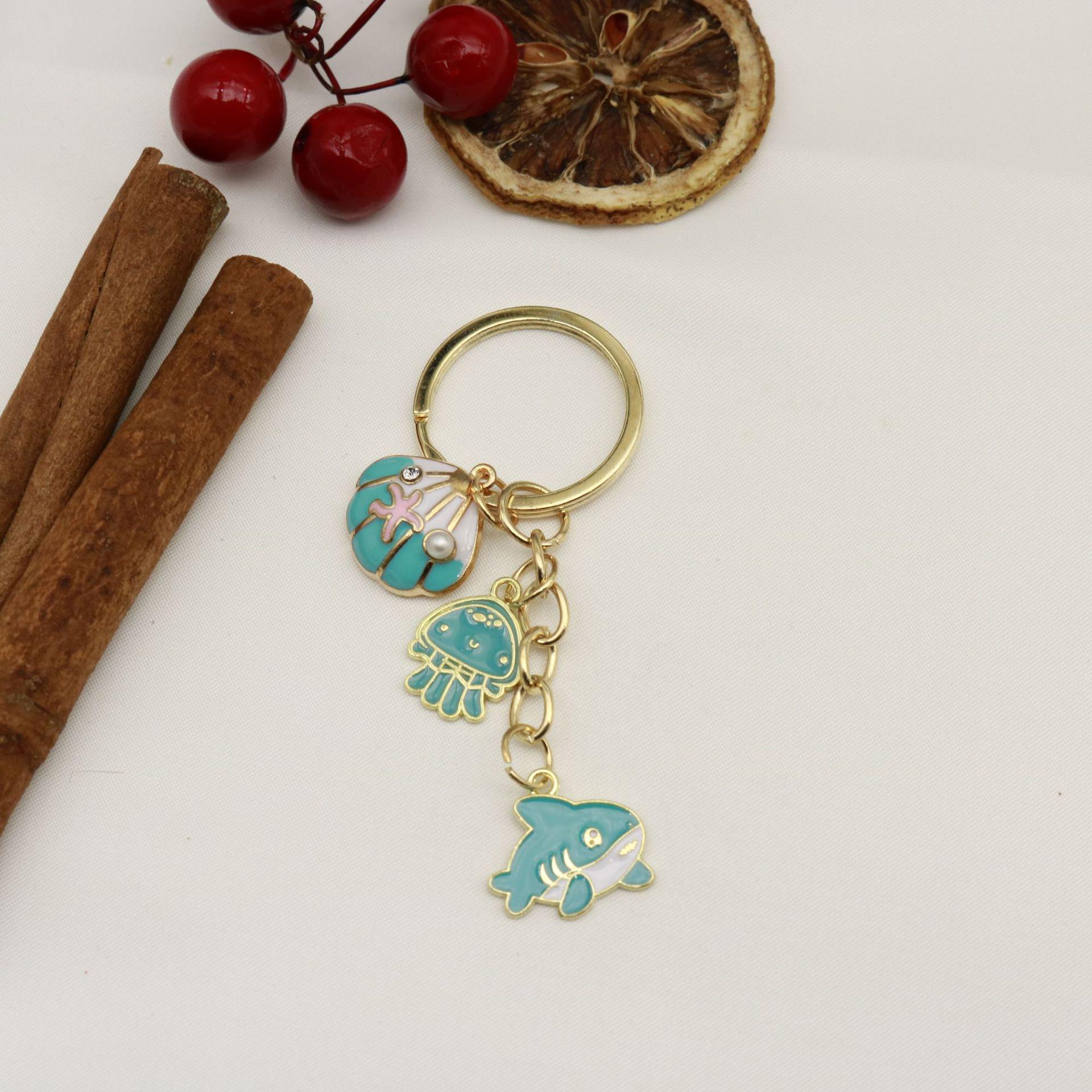 Seashell & Starfish Pearl Keychain Pendant - Elegant Gift Accessory for Girls
