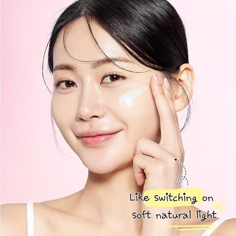 [Farmstay] Hyaluronic Acid Water Tox Tone Up Sun Cream SPF 50+ PA++++ 60g