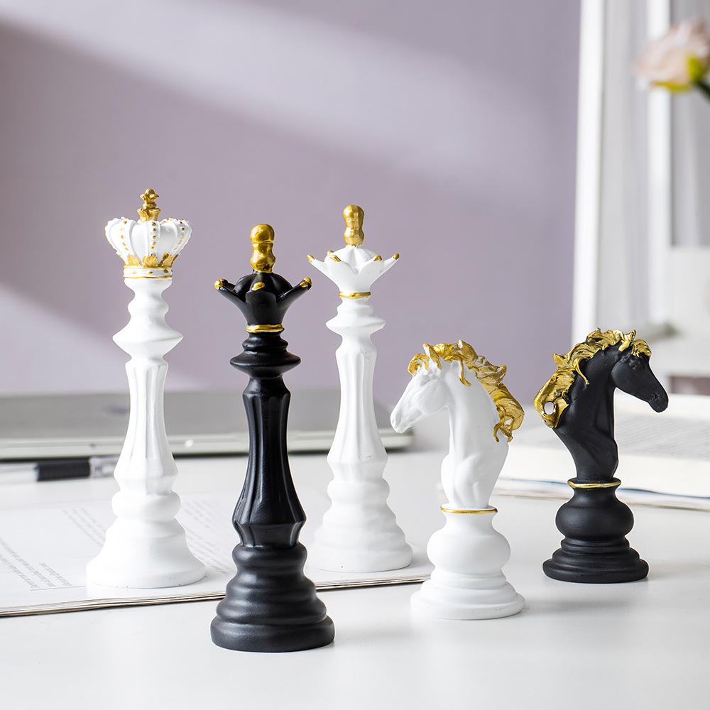 2026 Trending Chess Decor Set,King Queen Knight Chess Piece Decor Sculpture Ornament Collectible Figurine for Home House Office