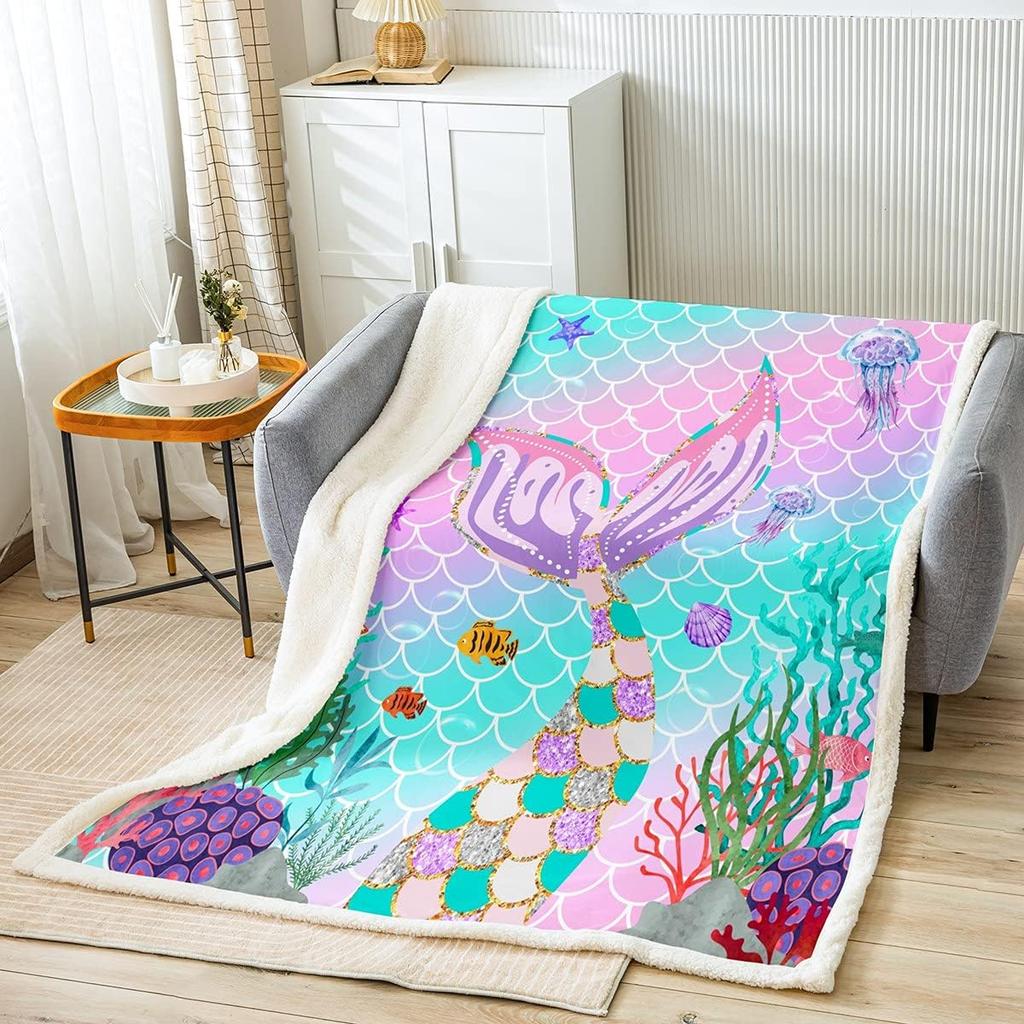 Skiing people pattern blanket winter sports design soft throw cozy home decor mountain adventure print bedroom wall hanging