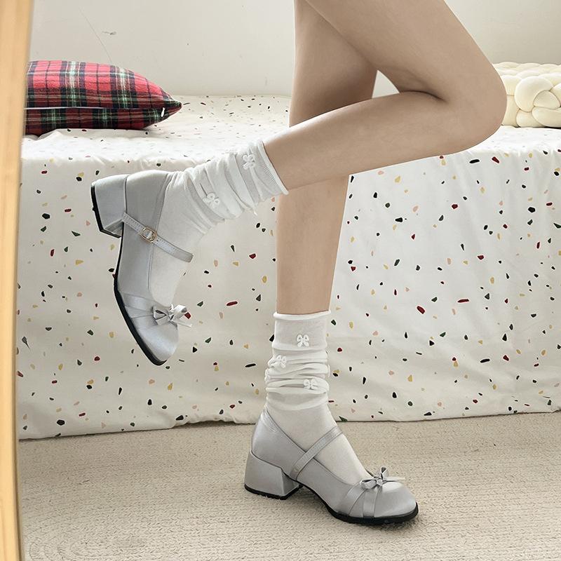 Retro Mary Jane Einzelne Schuhe mit flachem Ausschnitt Damen Sommer neue modische vielseitige Röcke dicker Absatz coole einzelne Schuhe