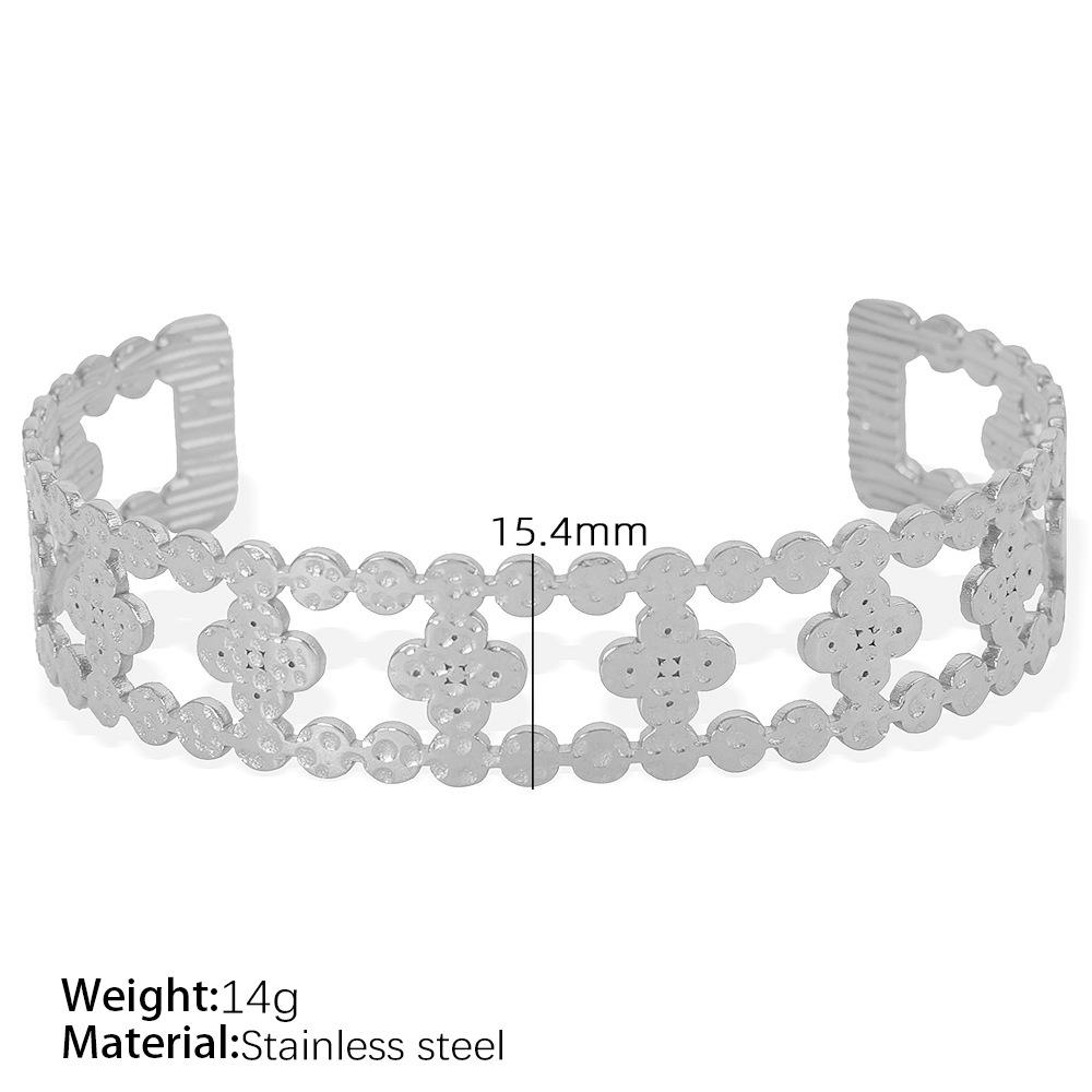 Vintage Titanium Steel Bracelet Hollow Gold Decoration
