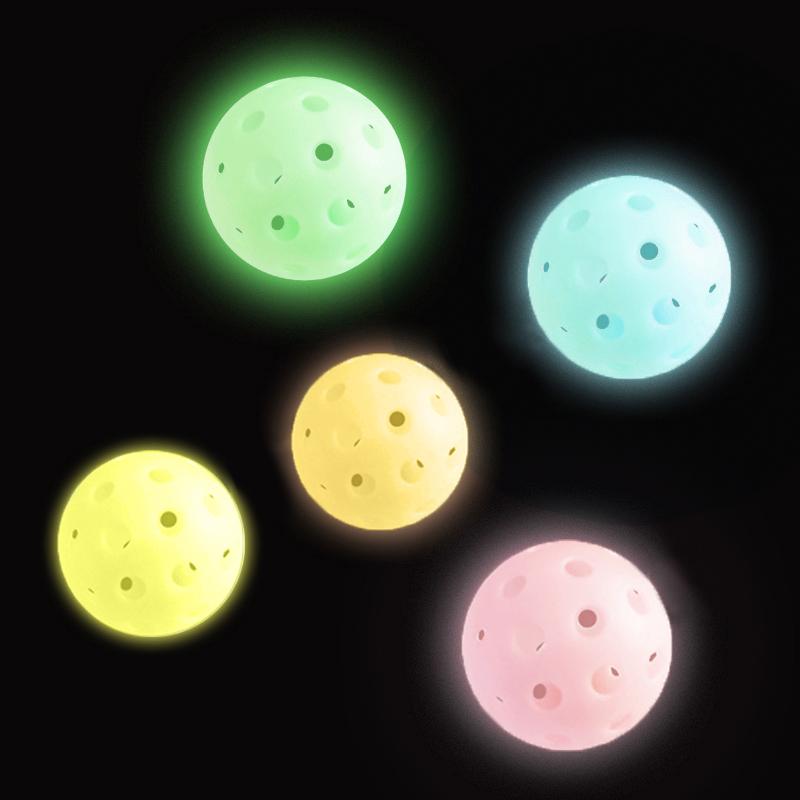Lichtgevende Pickleball 74 mm Duurzaam Nachtlampje Groene Bal 40 Gaten Buitenwedstrijd Pickleball Ballen Gloeiend in het Donker