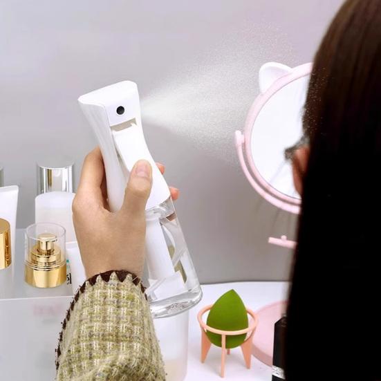 Kontinuierliche Sprühflasche Tragbare Feinsprühflasche Kleine nachfüllbare Sprühflasche für Haarstyling Hautpflege Reinigung Bewässerung