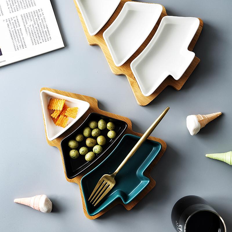 Mâncăruri din ceramică pentru aperitive cu set de tăvi din bambus. (3 farfurii + 1 tavă)