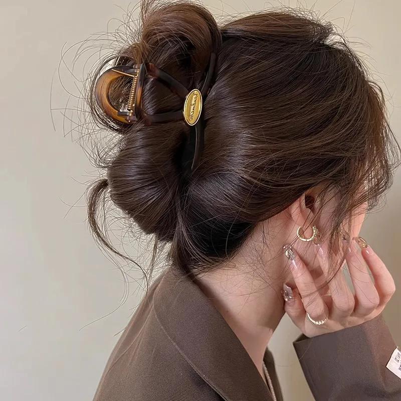 Retro Hair Clip for Women Acrylic Gold Color Letter Hair Claws Clips Trendy Cross Hairpin Korea Hair Accessories Girls Headdress