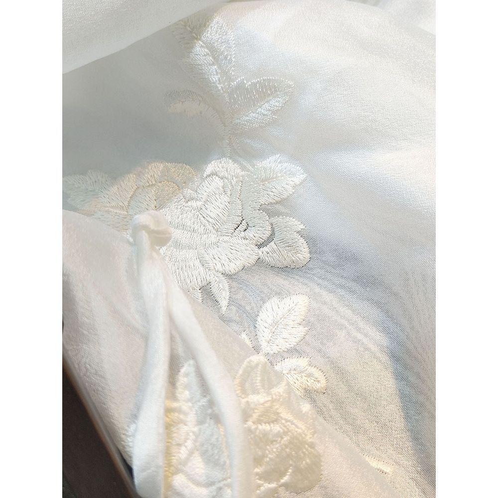 Women's White Embroidered Chinese-Style Round Neck Shirt - 2022 Autumn Casual Fashion Top