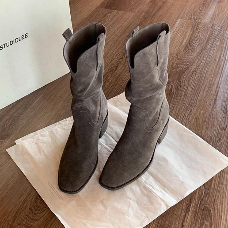 Western cowboy boots women's summer new retro pointed Maillard pleated piled boots medium tube thick heel short boots