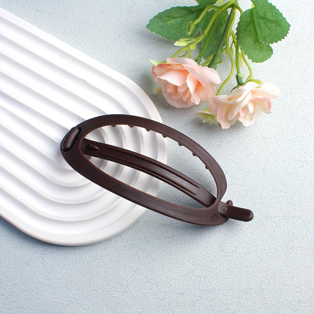Elegant Solid Color Twist Hair Clip Simple, Versatile Oval Design with Hollow Detail for Women, One piece, Hair Clip