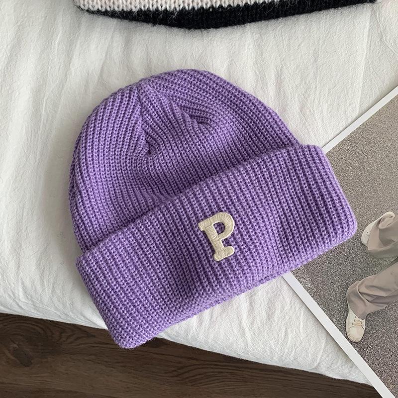 White plum color embroidery P letter knitted wool hat autumn and winter warm cold hat with ins fashion single item multi-color