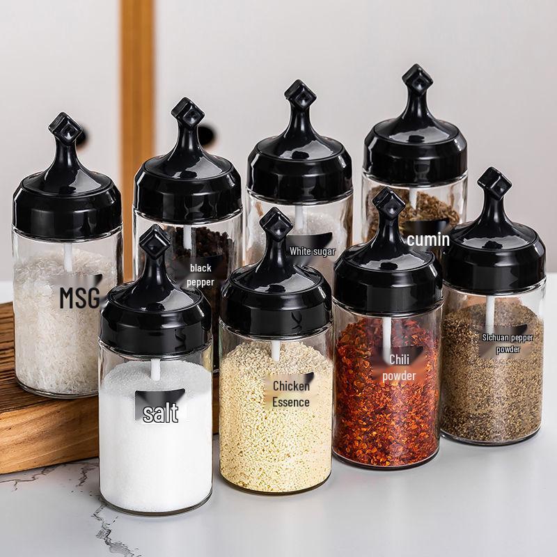 Keuken Kruidenset: Glazen Flessen voor Olie, Kruidenpotjes, Zoutvaatjes, Suikerpotten, Opslag voor Sojasaus en Azijn.